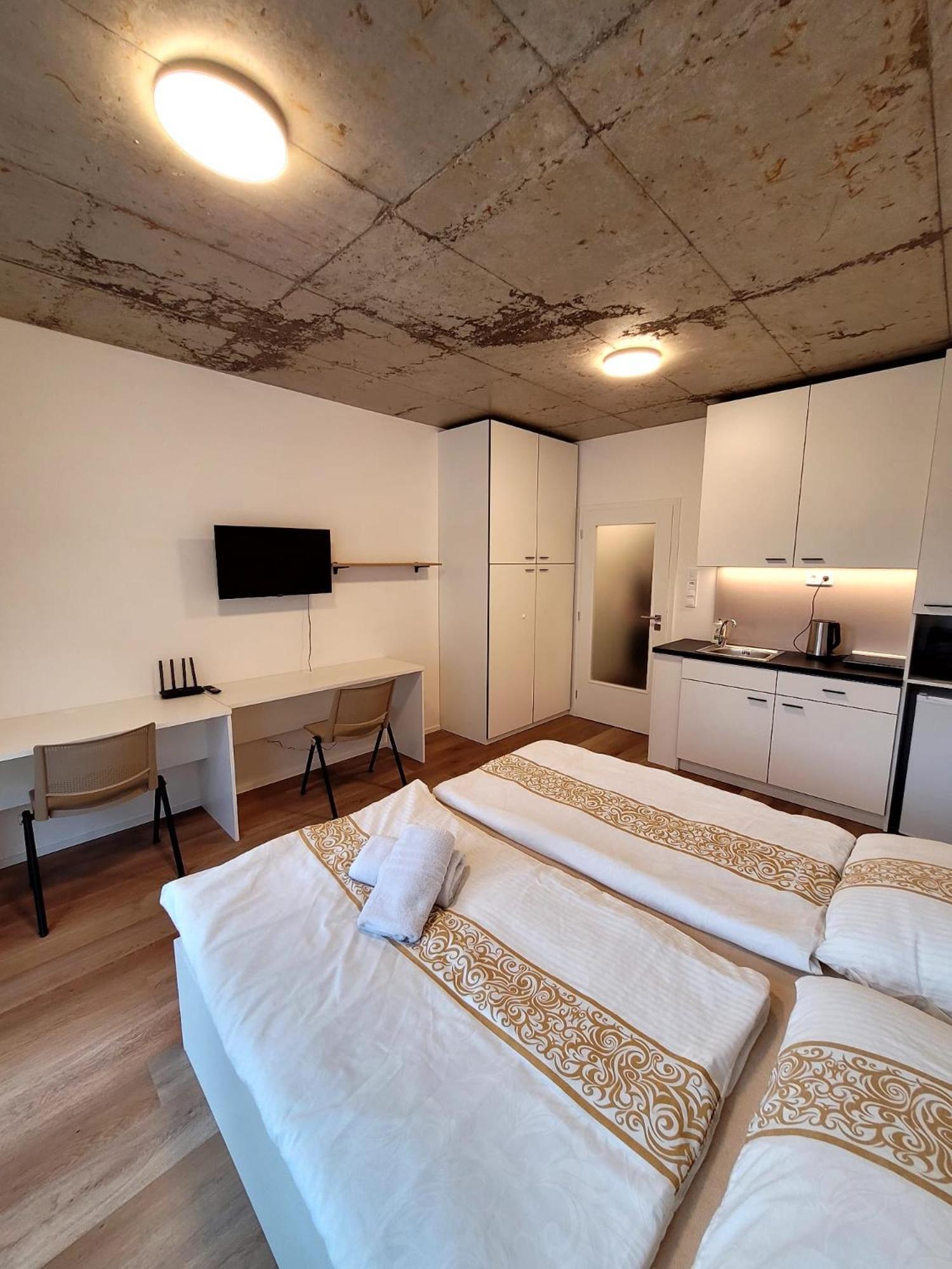 Street Apartments Brno Center Экстерьер фото